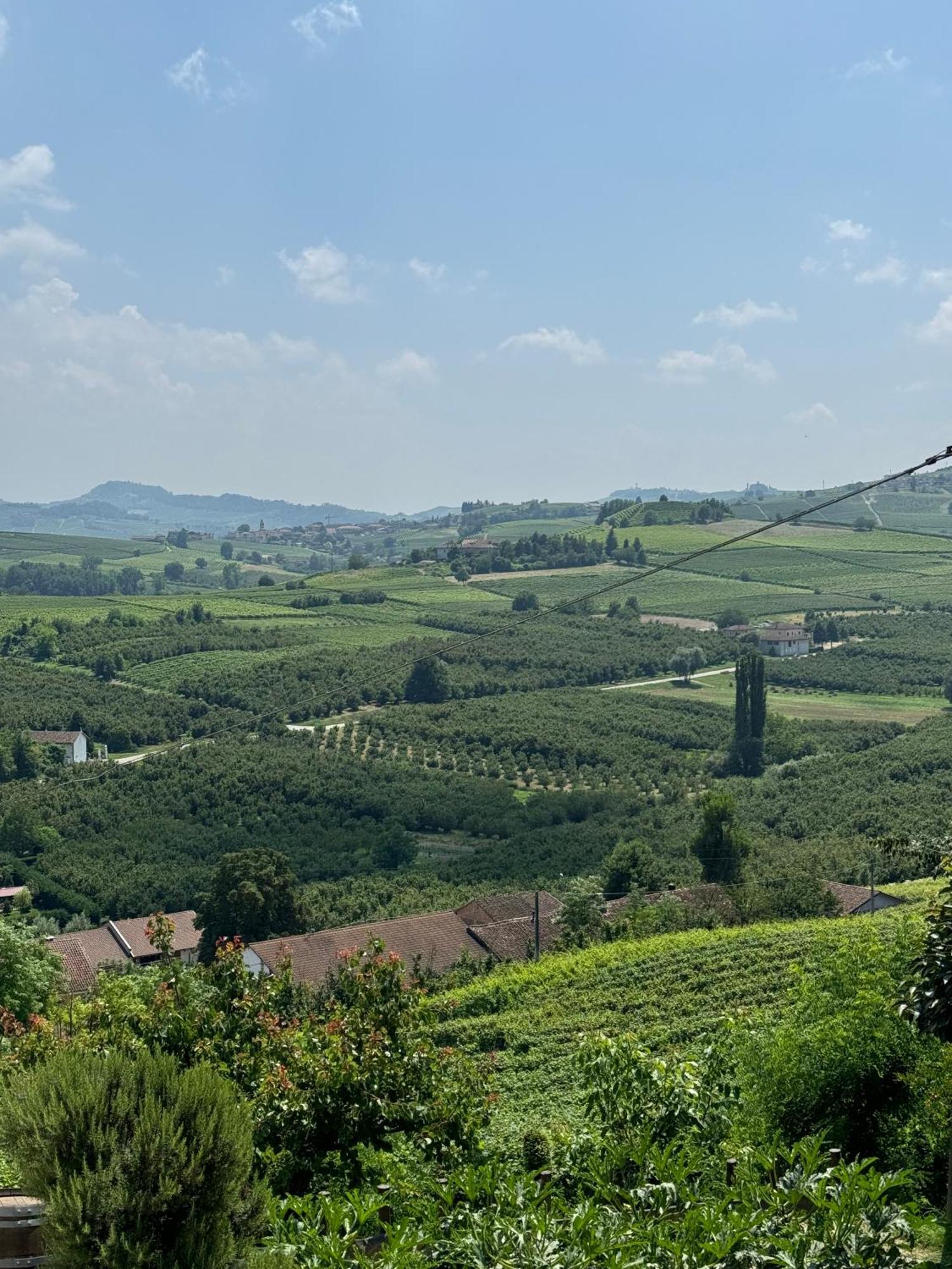 Il Grecale - Camere E Appartamenti La Morra Exterior foto