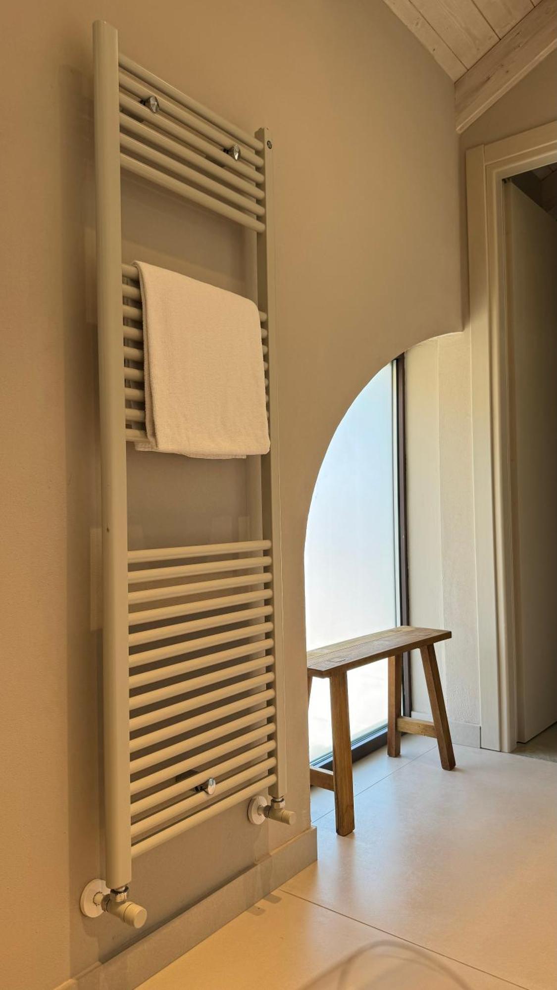 Il Grecale - Camere E Appartamenti La Morra Exterior foto